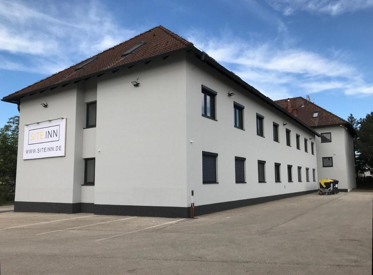 Site.Inn Wien Himberg Exterior photo